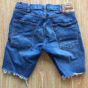 Men’s Levi’s 505 Cutoffs